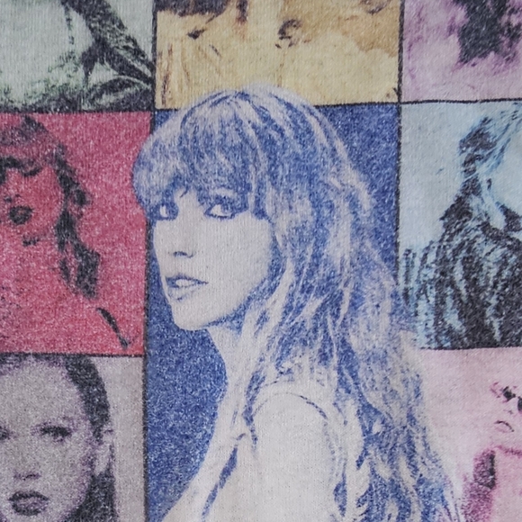 Taylor Swift Era's Tour Sweatshirt - Picture 3 of 7